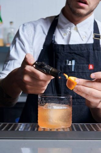 Janken Restaurant Serves Up Dinner, Drinks, And A Show