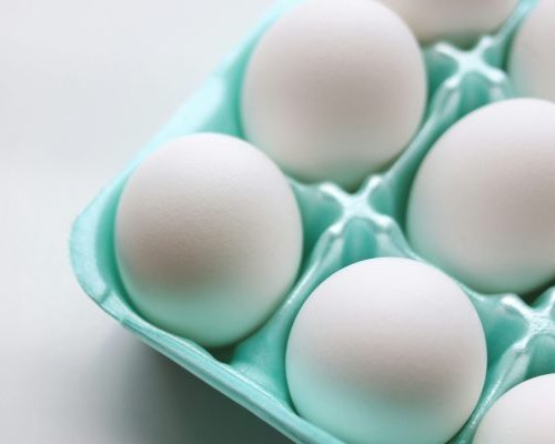 Egg Whites In Cocktails: Why Use Them And How To Do It Safely