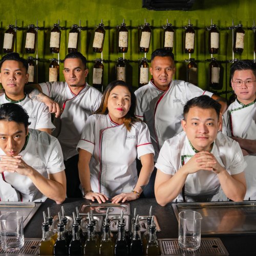 What Are Bartenders Wearing At The World’s Top Bars?
