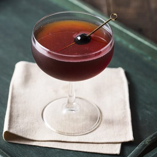 How Drink Pros Take Their Manhattans