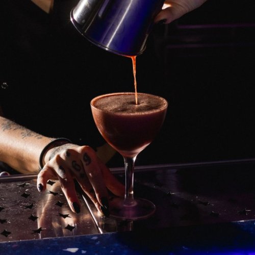 Thirty Four Espresso Martinis, Four First Dates And A “moscow Mule, No Bubbles”