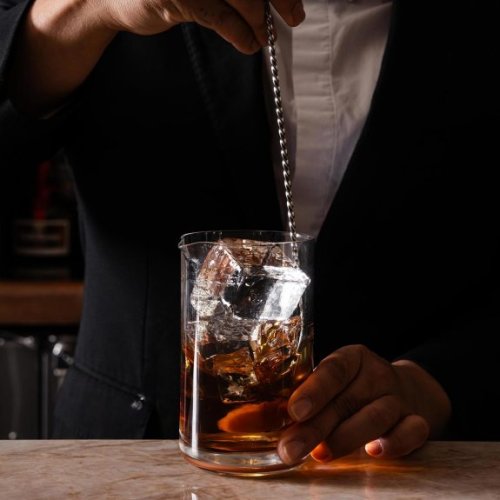 Watch Out For These Cocktail Bar Red Flags