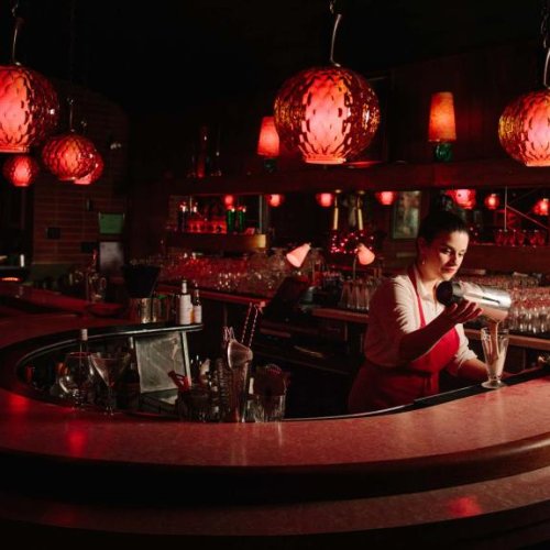 Milwaukee’s Iconic Bars Don’t Need Saving, Just Some “shine Up”
